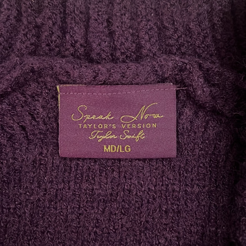 Never Worn - image 3